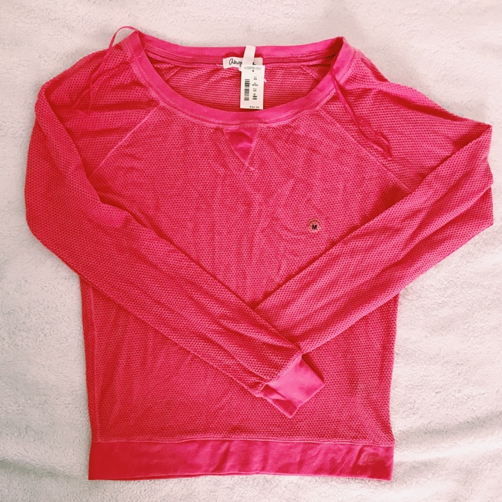 pink workout top